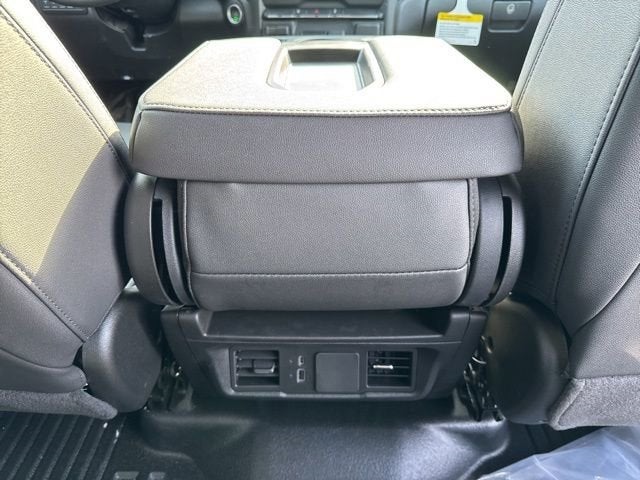 2025 GMC Sierra 3500 HD Chassis Cab Pro