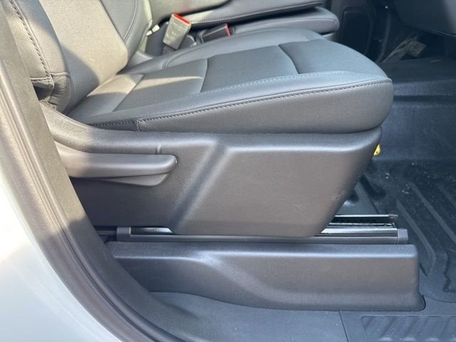 2025 GMC Sierra 3500 HD Chassis Cab Pro