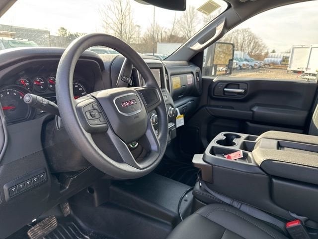 2025 GMC Sierra 3500 HD Chassis Cab Pro