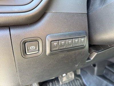 2025 GMC Sierra 3500 HD Chassis Cab Pro