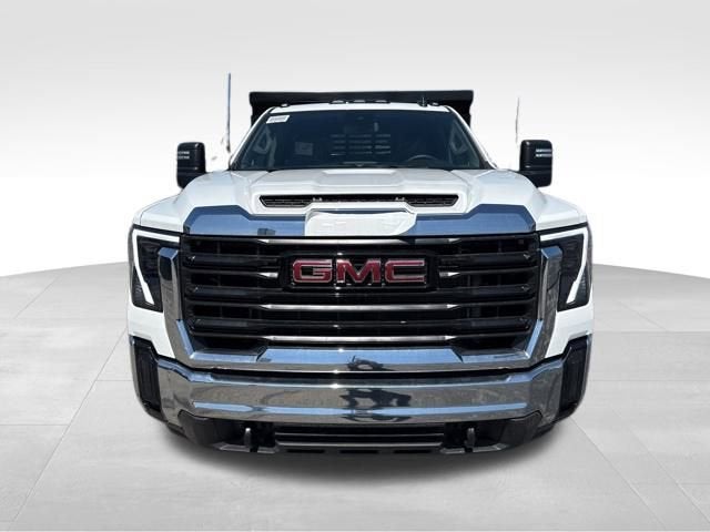 2025 GMC Sierra 3500 HD Chassis Cab Pro