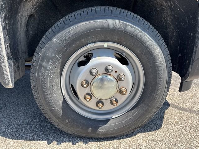 2025 GMC Sierra 3500 HD Chassis Cab Pro