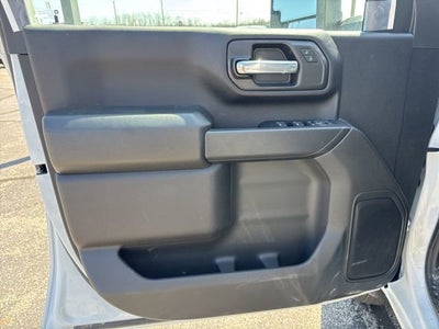 2025 GMC Sierra 3500 HD Chassis Cab Pro