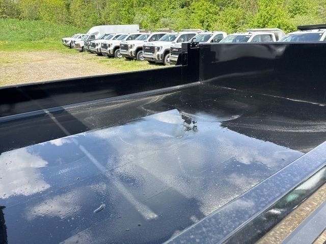 2025 GMC Sierra 3500 HD Chassis Cab Pro