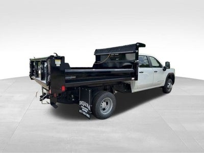 2025 GMC Sierra 3500 HD Chassis Cab Pro