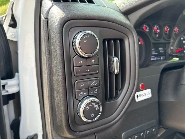 2025 GMC Sierra 3500 HD Chassis Cab Pro