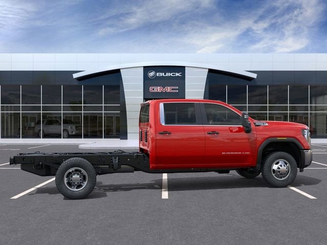 2026 GMC Sierra 3500 HD Chassis Cab Pro