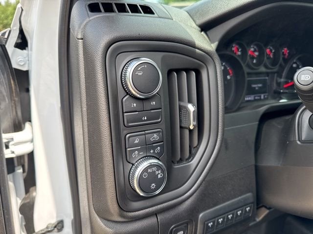 2025 GMC Sierra 3500 HD Chassis Cab Pro