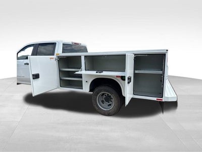 2025 GMC Sierra 3500 HD Chassis Cab Pro