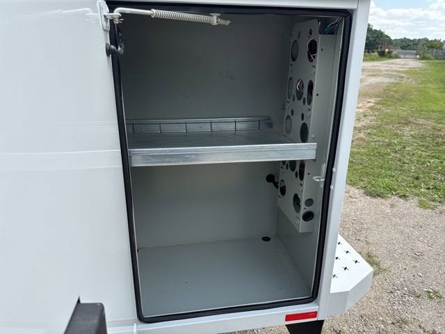 2025 GMC Sierra 3500 HD Chassis Cab Pro