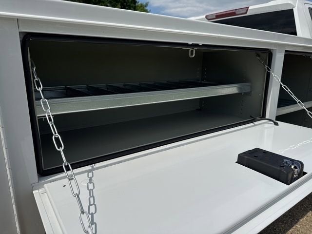 2025 GMC Sierra 3500 HD Chassis Cab Pro