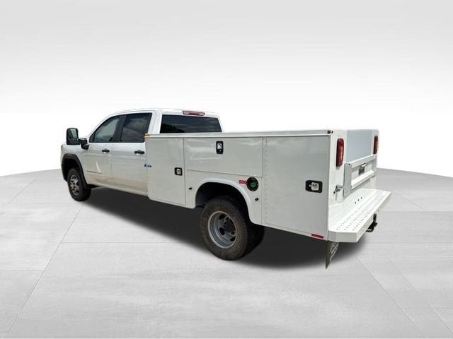 2025 GMC Sierra 3500 HD Chassis Cab Pro