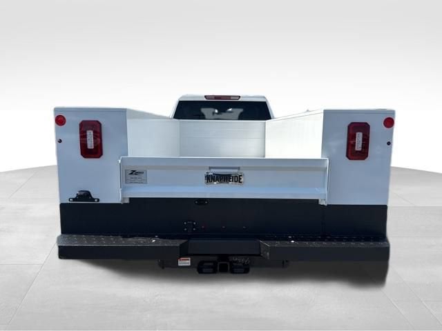 2025 GMC Sierra 3500 HD Chassis Cab Pro