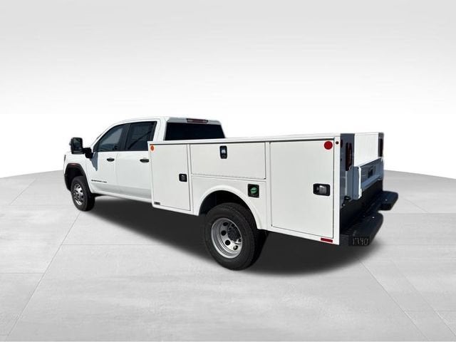 2025 GMC Sierra 3500 HD Chassis Cab Pro