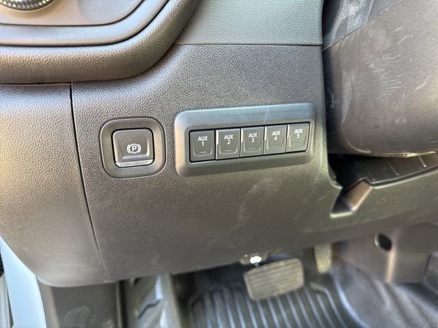 2025 GMC Sierra 3500 HD Chassis Cab Pro