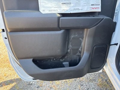 2025 GMC Sierra 3500 HD Chassis Cab Pro