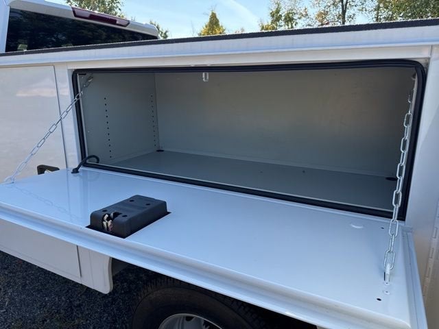 2025 GMC Sierra 3500 HD Chassis Cab Pro