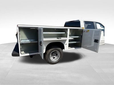 2025 GMC Sierra 3500 HD Chassis Cab Pro