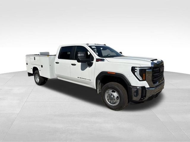 2025 GMC Sierra 3500 HD Chassis Cab Pro