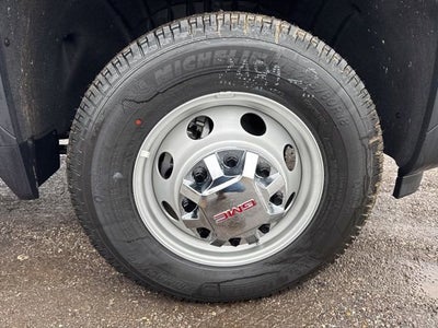 2025 GMC Sierra 3500 HD Chassis Cab Pro