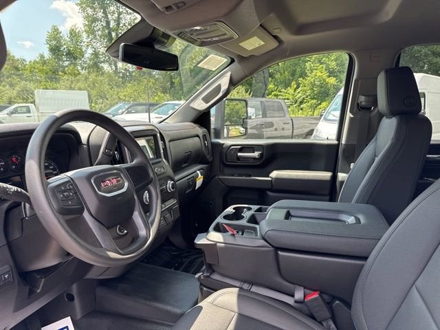 2025 GMC Sierra 3500 HD Chassis Cab Pro