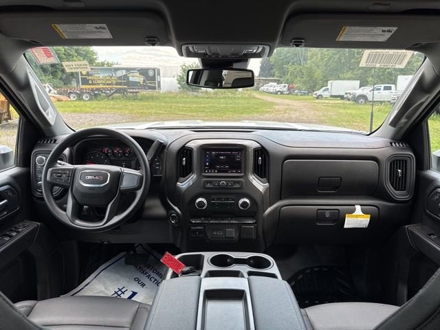 2025 GMC Sierra 3500 HD Chassis Cab Pro