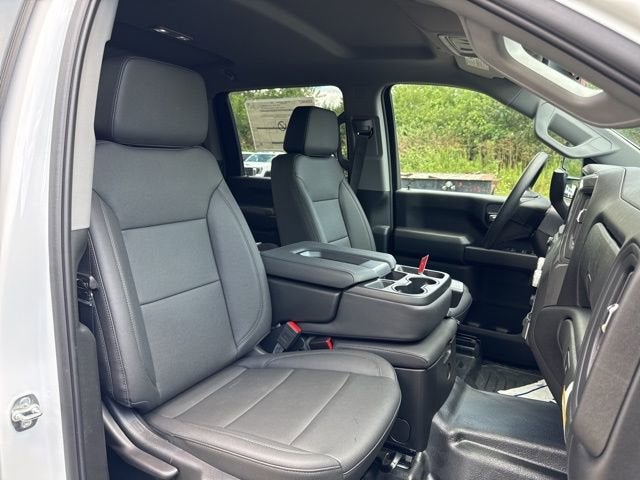 2025 GMC Sierra 3500 HD Chassis Cab Pro