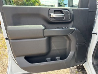 2025 GMC Sierra 3500 HD Chassis Cab Pro