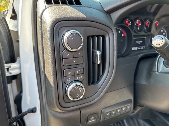 2025 GMC Sierra 3500 HD Pro