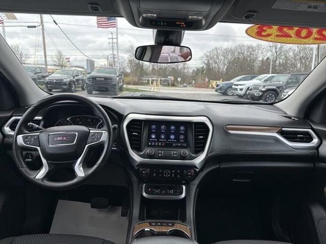 2023 GMC Acadia SLE