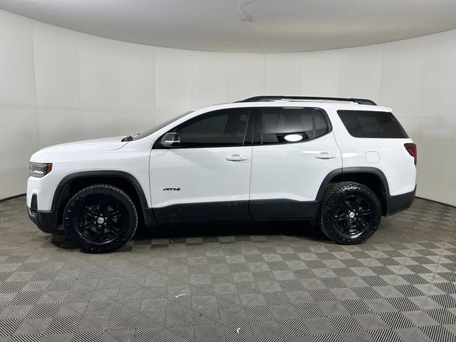 2022 GMC Acadia AT4