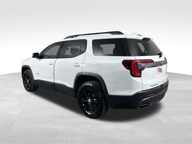 2022 GMC Acadia AT4