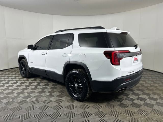 2022 GMC Acadia AT4