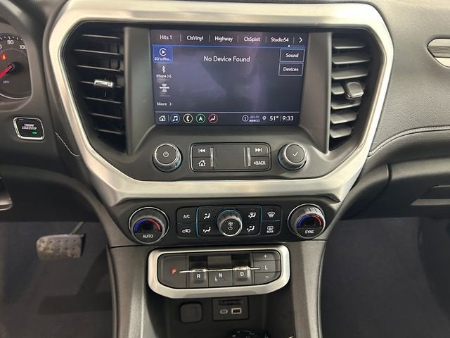 2023 GMC Acadia SLT