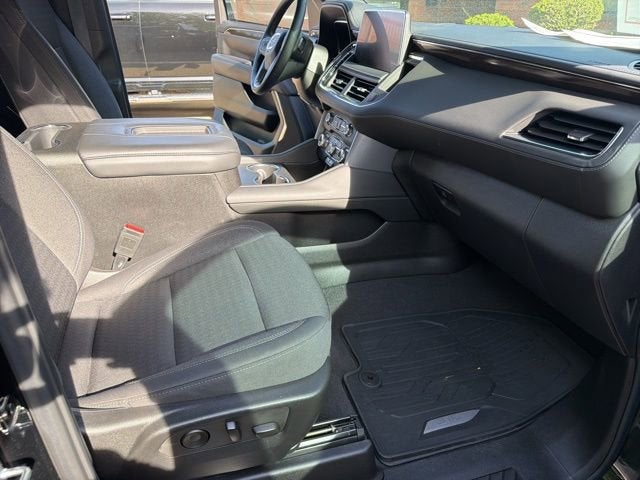 2023 GMC Yukon SLE