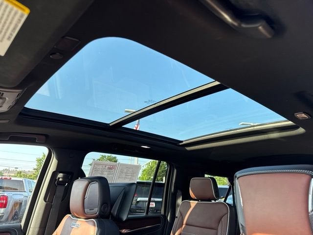 2023 GMC Yukon XL Denali Ultimate