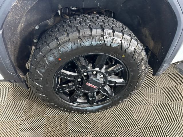 2025 GMC Sierra 2500 HD AT4