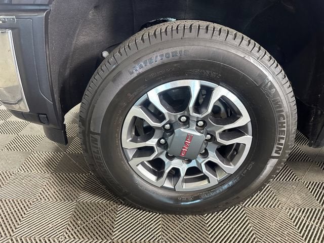 2025 GMC Sierra 3500 HD SLT