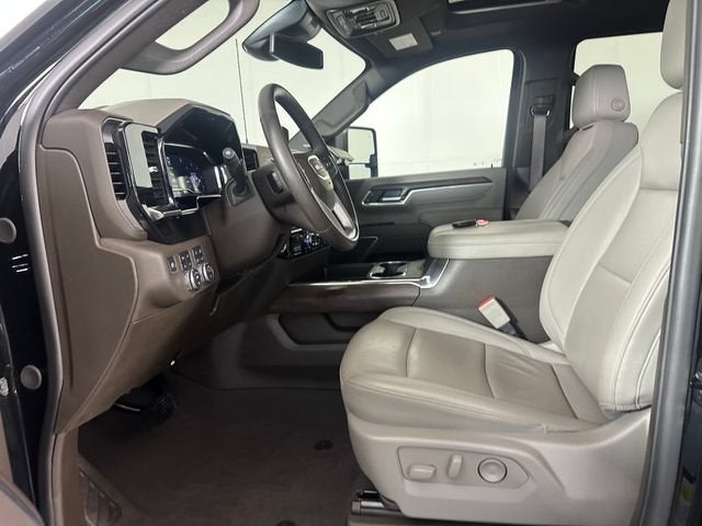2025 GMC Sierra 3500 HD SLT