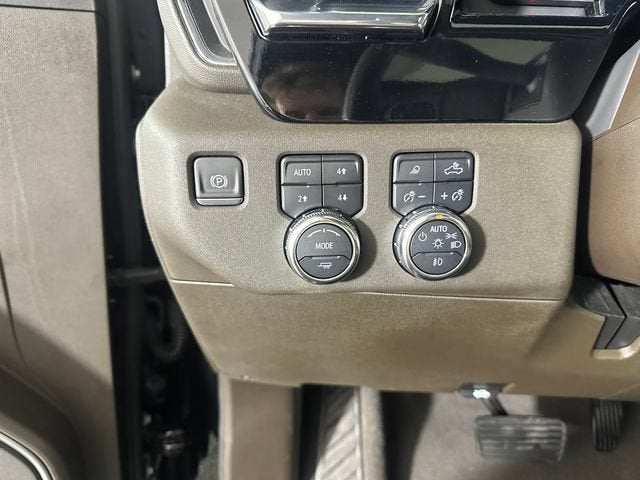 2025 GMC Sierra 3500 HD SLT