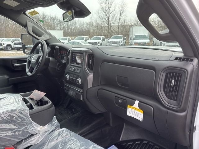 2025 GMC Sierra 2500 HD Pro