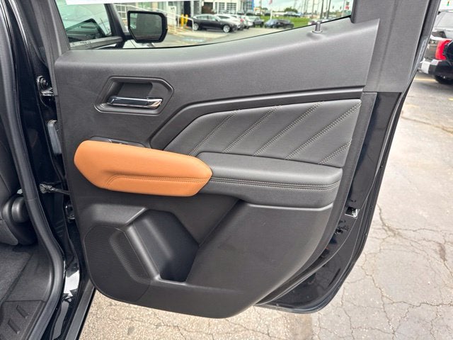 2023 GMC Canyon 4WD AT4