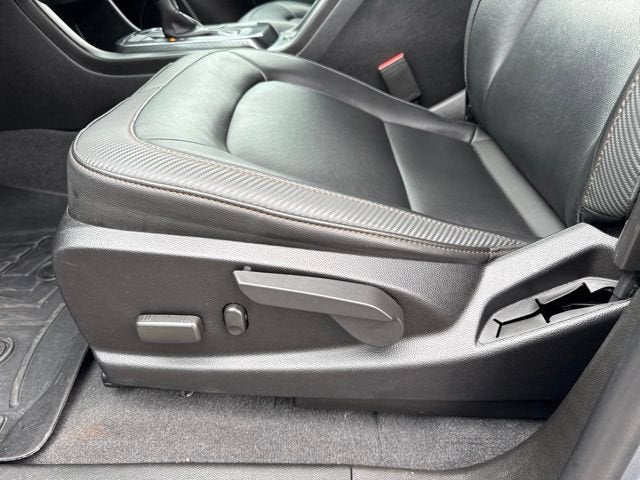 2021 GMC Canyon 4WD AT4 w/Leather