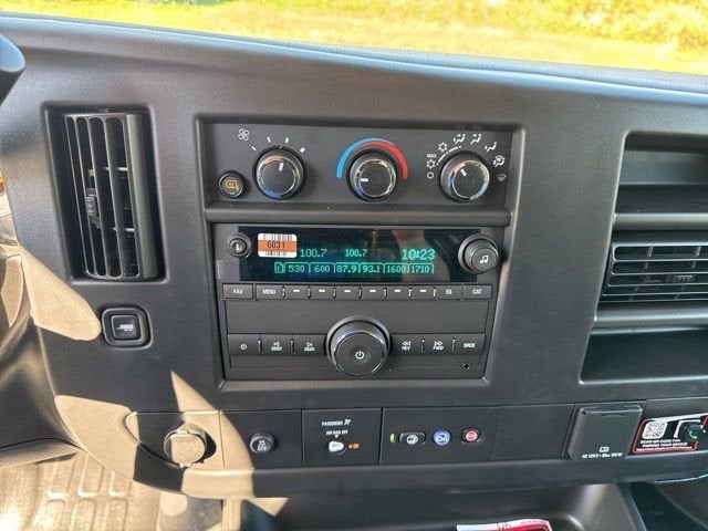 2025 GMC Savana Cargo 2500 Work Van