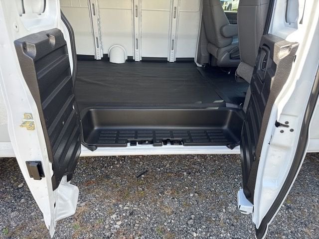 2025 GMC Savana Cargo 2500 Work Van