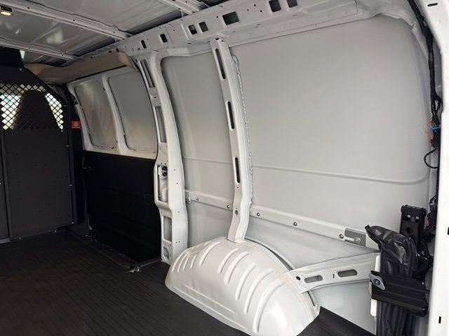 2025 GMC Savana Cargo 2500 Work Van