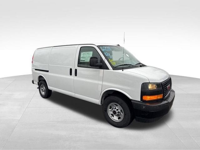 2025 GMC Savana Cargo 2500 Work Van