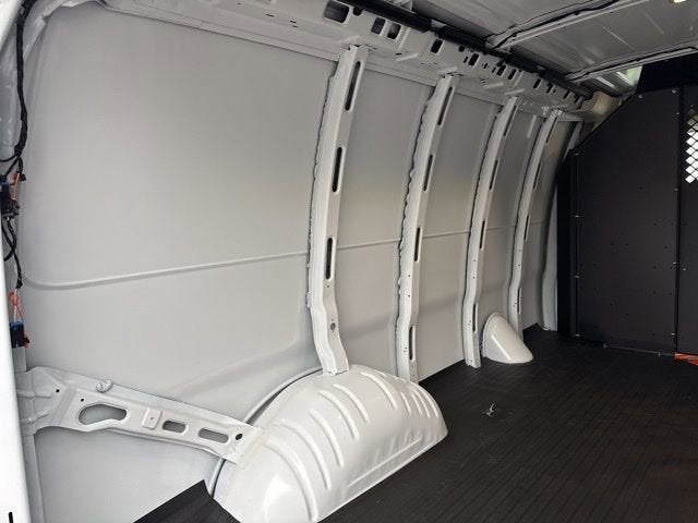 2025 GMC Savana Cargo 2500 Work Van