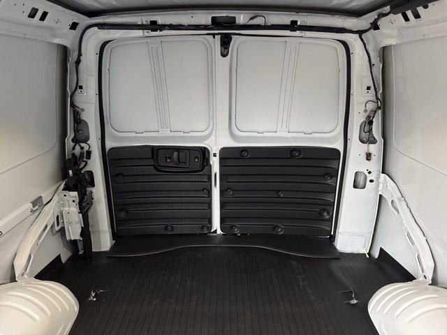 2025 GMC Savana Cargo 2500 Work Van