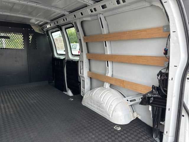 2025 GMC Savana Cargo Work Van